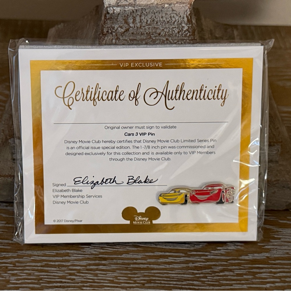 New Disney Cars Limited Edition Trading Pin & Certificate of Authenticity